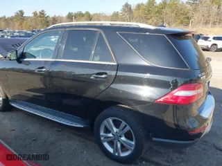 2015 Mercedes-Benz M-Class ML 350 with VIN 4JGDA5HB3FA577878, listed as a IAAI auction lot 41769095 with 84,896 mi miles. Bid and sale history available at carsss.com. Image 14.