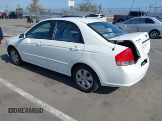 2009 Kia Spectra LX z VIN KNAFE222995623894, wystawiony jako IAAI lot #42385181 z przebiegiem 119 030 mil mil oraz . Historia ofert i sprzedaży dostępna na DreamBid. Obrazek 3.