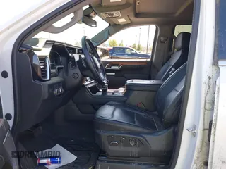 2022 GMC Sierra 1500 with VIN 3GTUUGETXNG640009, listed as a IAAI auction lot 41626847 with 43,537 mi miles and . Bid and sale history available at DreamBid. Image 5.