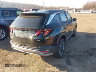 2025 Hyundai Tucson SEL with VIN 3KMJBCDE3SE003844, listed as a IAAI auction lot 41644926 with 4,984 mi miles. Bid and sale history available at carsss.com. Image 4.