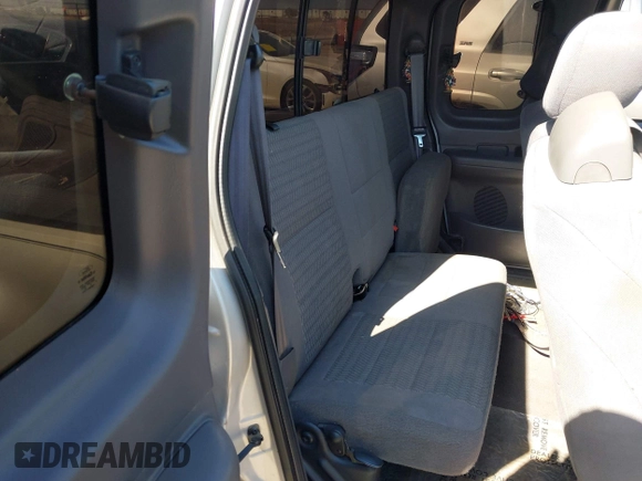 2003 Ford F-150 XL с VIN 1FTRX07W83KB40268, выставлен на аукционе IAAI как лот 42009163 с пробегом 243 836 миль миль и . История ставок и продаж доступна на DreamBid. Изображение 8.