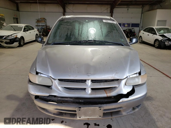 2000 Dodge Caravan with VIN 2B4GP25R4YR662501, listed as a Copart auction lot 78211184 with 95,679 mi miles and Salvage Title. Bid and sale history available at carsss.com. Image 5.