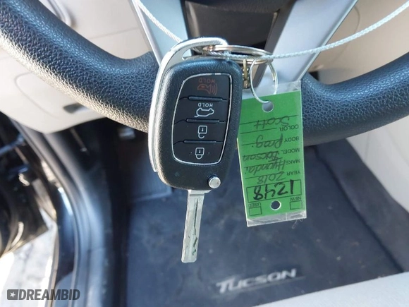 2018 Hyundai Tucson SE with VIN KM8J23A48JU708357, listed as a IAAI auction lot 41274856 with 66,531 mi miles. Bid and sale history available at carsss.com. Image 11.