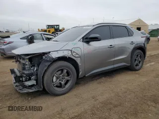 2024 Toyota bZ4X XLE z VIN JTMABACA8RA070121, wystawiony jako Copart lot #54550895 z przebiegiem 7312 mil mil oraz Szkody całkowita. Historia ofert i sprzedaży dostępna na DreamBid. Obrazek 1.
