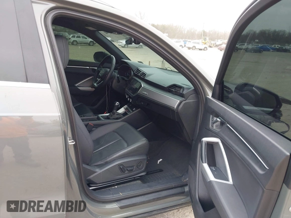 2022 Audi Q3 Premium with VIN WA1AUCF37N1096376, listed as a IAAI auction lot 41803368 with 39,168 mi miles and . Bid and sale history available at DreamBid. Image 5.