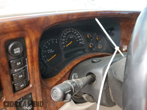 2004 Chevrolet Suburban Z71 with VIN 3GNFK16Z14G225097, listed as a Copart auction lot 55961695 with Not provided miles and Non repairable. Bid and sale history available at DreamBid. Image 9.