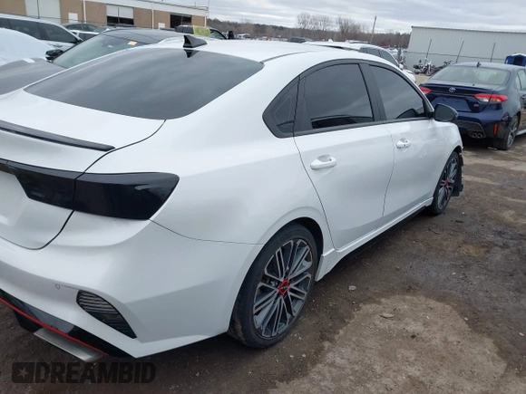 2022 Kia Forte GT with VIN 3KPF44AC8NE438035, listed as a IAAI auction lot 41229541 with 32,911 mi miles. Bid and sale history available at carsss.com. Image 14.