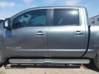 2017 Nissan Titan SV z VIN 1N6AA1E52HN515444, wystawiony jako IAAI lot #42020151 z przebiegiem 156 391 mil mil oraz . Historia ofert i sprzedaży dostępna na DreamBid. Obrazek 14.