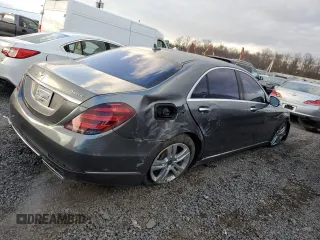 2019 Mercedes-Benz S 560 with VIN WDDUG8GB3KA465815, listed as a Copart auction lot 88544495 with 78,685 mi miles and Salvage Title. Bid and sale history available at DreamBid. Image 3.