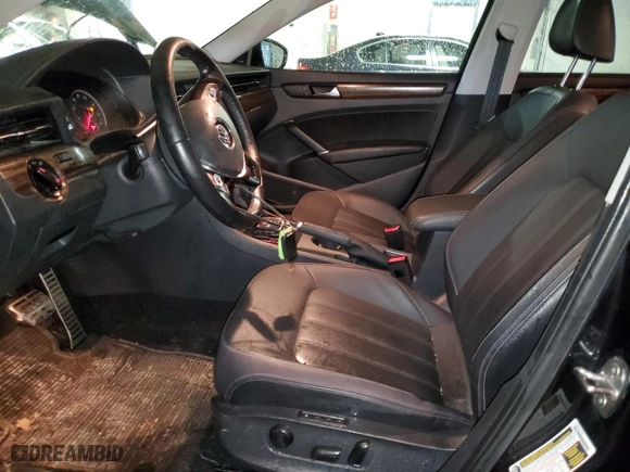 2020 Volkswagen Passat 2.0T SEL with VIN 1VWCA7A39LC003622, listed as a Copart auction lot 43281103 with 30,014 mi miles. Bid and sale history available at carsss.com. Image 7.