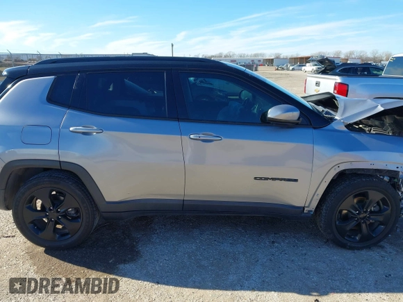 2018 Jeep Compass Latitude with VIN 3C4NJCBB6JT407702, listed as a IAAI auction lot 41204505 with 38,073 mi miles. Bid and sale history available at carsss.com. Image 13.
