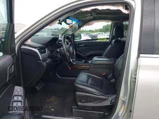 2020 Chevrolet Suburban LT with VIN 1GNSKHKC6LR274514, listed as a IAAI auction lot 42594553 with 38,291 mi miles and . Bid and sale history available at DreamBid. Image 5.