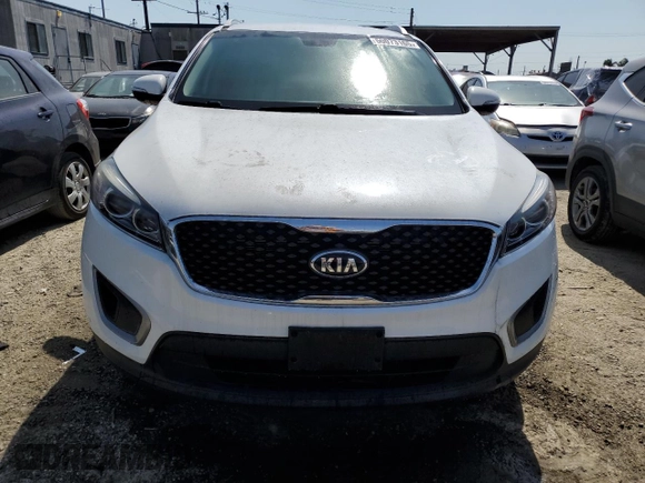 2018 Kia Sorento L with VIN 5XYPG4A31JG346631, listed as a Copart auction lot 50073165 with 126,182 mi miles and Clean Title. Bid and sale history available at carsss.com. Image 5.