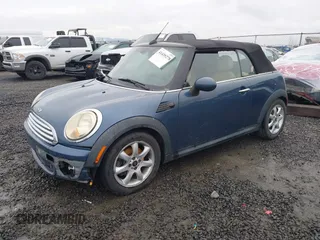 2009 MINI Convertible with VIN WMWMR33519TU96578, listed as a IAAI auction lot 41439278 with 100,070 mi miles and . Bid and sale history available at DreamBid. Image 2.