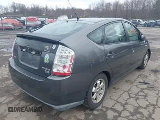 2007 Toyota Prius with VIN JTDKB20U673207969, listed as a IAAI auction lot 41897542 with 374,266 mi miles. Bid and sale history available at carsss.com. Image 4.