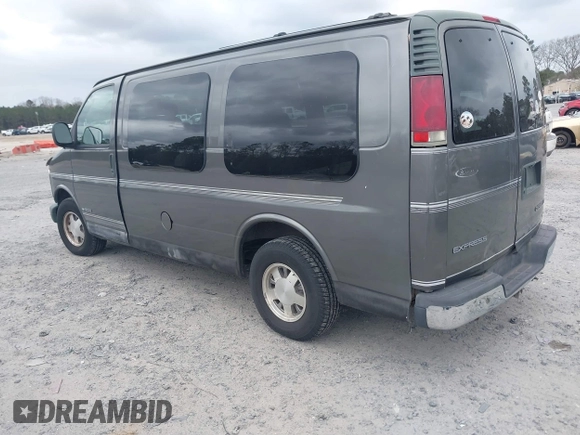 2000 Chevrolet Express Cargo Van w/YF7 with VIN 1GBFG15R1Y1113064, listed as a IAAI auction lot 41727851 with 344,670 mi miles. Bid and sale history available at carsss.com. Image 3.