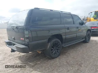 2005 GMC Yukon XL SLT with VIN 3GKFK16Z65G201702, listed as a IAAI auction lot 41482057 with Not Provided miles. Bid and sale history available at carsss.com. Image 4.