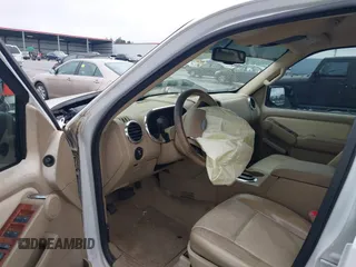 2007 Ford Explorer Eddie Bauer z VIN 1FMEU74EX7UB39530, wystawiony jako IAAI lot #42336162 z przebiegiem 191 848 mil mil oraz . Historia ofert i sprzedaży dostępna na DreamBid. Obrazek 5.