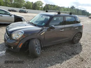 2015 MINI Countryman S z VIN WMWZC3C55FWT03401, wystawiony jako Copart lot #51262905 z przebiegiem 63 673 mil mil oraz Szkody całkowita. Historia ofert i sprzedaży dostępna na DreamBid. Obrazek 1.