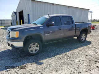 2010 GMC Sierra 1500 SLT z VIN 3GTRKWE38AG160082, wystawiony jako Copart lot #52681465 z przebiegiem 251 363 mil mil oraz Szkoda całkowita • Salvage title. Historia ofert i sprzedaży dostępna na DreamBid. Obrazek 1.