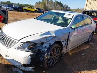 2007 Lexus LS 460 L с VIN JTHGL46F475020286, выставлен на аукционе IAAI как лот 41865821 с пробегом Не указан миль и . История ставок и продаж доступна на DreamBid. Изображение 17.