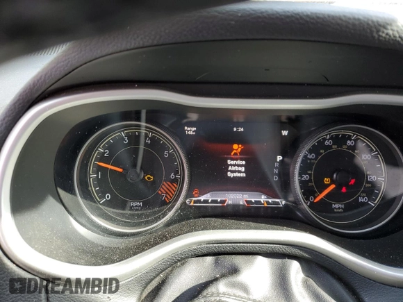 2015 Jeep Cherokee Trailhawk z VIN 1C4PJMBB1FW779321, wystawiony jako Copart lot #89139885 z przebiegiem 102 022 mil mil oraz Szkoda całkowita • Salvage title. Historia ofert i sprzedaży dostępna na DreamBid. Obrazek 9.