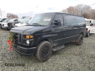2008 Ford Econoline Passenger XL with VIN 1FBNE31L58DB44511, listed as a Copart auction lot 83866334 with 183,890 mi miles and Salvage Title. Bid and sale history available at carsss.com. Image 1.