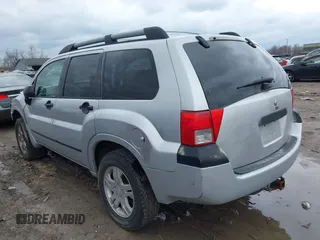 2005 Mitsubishi Endeavor LS with VIN 4A4MM21S65E020791, listed as a IAAI auction lot 41844348 with 208,007 mi miles. Bid and sale history available at carsss.com. Image 3.