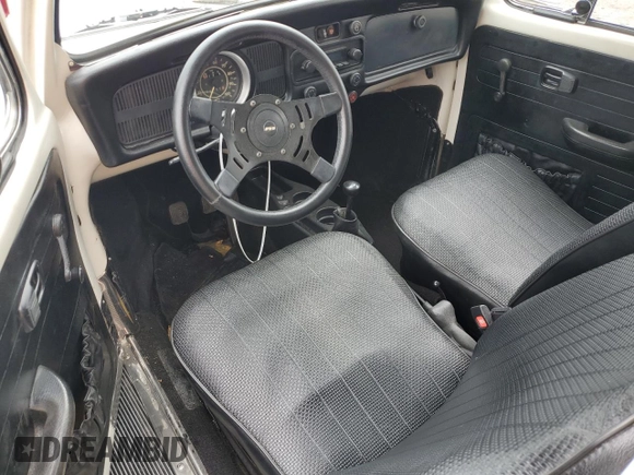 1972 Volkswagen Beetle with VIN 1122267969, listed as a Copart auction lot 61248775 with 39,057 mi miles and Salvage title. Bid and sale history available at DreamBid. Image 8.