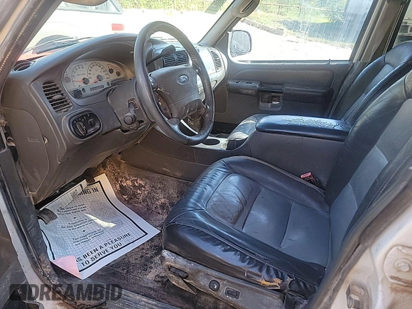 2004 Ford Explorer Sport Trac XLS z VIN 1FMZU67KX4UC40253, wystawiony jako IAAI lot #42894779 z przebiegiem 165 814 mil mil oraz . Historia ofert i sprzedaży dostępna na DreamBid. Obrazek 27.