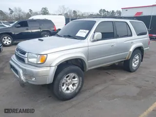 2001 Toyota 4Runner SR5 with VIN JT3GN86R410210918, listed as a IAAI auction lot 41607086 with 267,219 mi miles. Bid and sale history available at carsss.com. Image 2.
