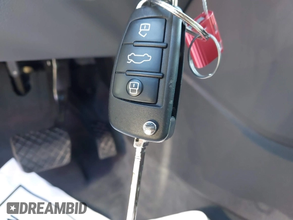 2022 Audi Q3 S line Premium Plus z VIN WA1EECF30N1126400, wystawiony jako IAAI lot #41822175 z przebiegiem 28 850 mil mil oraz . Historia ofert i sprzedaży dostępna na DreamBid. Obrazek 11.