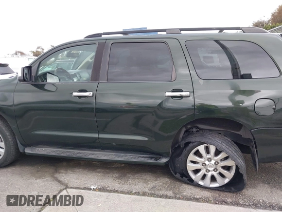 2010 Toyota Sequoia Platinum with VIN 5TDYY5G14AS022525, listed as a IAAI auction lot 41788508 with 205,415 mi miles. Bid and sale history available at carsss.com. Image 14.