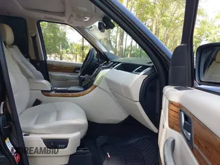 2009 Land Rover Range Rover Sport HSE with VIN SALSK25449A210062, listed as a IAAI auction lot 42578703 with 201,030 mi miles and . Bid and sale history available at DreamBid. Image 5.