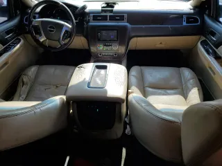 2007 GMC Yukon Denali z VIN 1GKFK63837J240354, wystawiony jako Copart lot #56106975 z przebiegiem 190 153 mil mil oraz Szkody całkowita. Historia ofert i sprzedaży dostępna na DreamBid. Obrazek 8.
