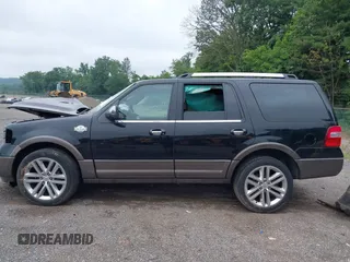 2016 Ford Expedition XLT с VIN 1FMJU1JT3GEF44525, выставлен на аукционе IAAI как лот 42695045 с пробегом 96 698 миль миль и . История ставок и продаж доступна на DreamBid. Изображение 15.