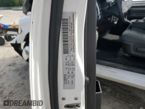 2018 Ram 1500 SLT with VIN 3C6JR7ET1JG176002, listed as a Copart auction lot 58639725 with 64,392 mi miles and Salvage title. Bid and sale history available at DreamBid. Image 12.