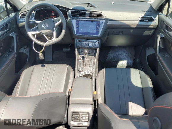2024 Volkswagen Tiguan Wolfsburg Edition with VIN 3VVAB7AX2RM229276, listed as a Copart auction lot 60845445 with 859 mi miles and Salvage title. Bid and sale history available at DreamBid. Image 8.