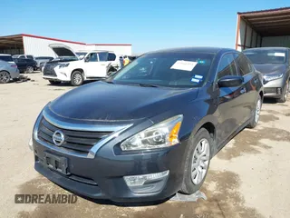 2014 Nissan Altima 2.5 S with VIN 1N4AL3AP3EN390472, listed as a IAAI auction lot 41666494 with 82,619 mi miles. Bid and sale history available at carsss.com. Image 2.
