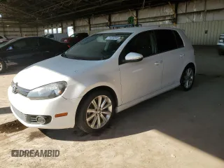 2014 Volkswagen Golf TDI w/Sunroof & Nav с VIN WVWDM7AJ0EW011395, выставлен на аукционе Copart как лот 71323244 с пробегом 177 729 миль миль и Чистый • Clean title. История ставок и продаж доступна на DreamBid. Изображение 1.