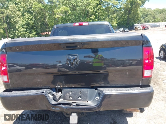 2018 Ram 1500 Express with VIN 1C6RR6KG5JS224520, listed as a IAAI auction lot 42230272 with 140,748 mi miles and . Bid and sale history available at DreamBid. Image 16.