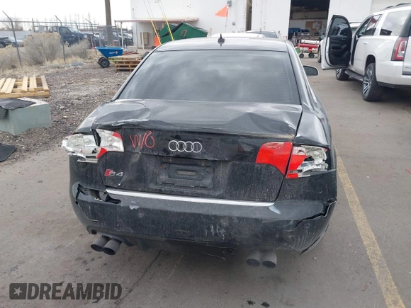 2007 Audi S4 z VIN WAUGL78E97A005844, wystawiony jako IAAI lot #41507274 z przebiegiem 164 270 mil mil oraz . Historia ofert i sprzedaży dostępna na DreamBid. Obrazek 16.