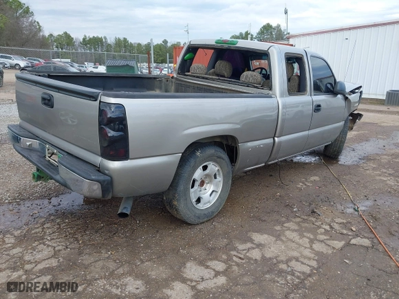2000 Chevrolet Silverado 1500 LT with VIN 1GCEK19T8YE189692, listed as a IAAI auction lot 41523976 with 165,695 mi miles. Bid and sale history available at carsss.com. Image 4.