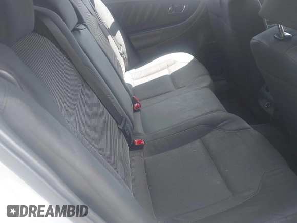 2017 Ford Police Interceptor with VIN 1FAHP2MK0HG111257, listed as a IAAI auction lot 42731936 with 139,101 mi miles and . Bid and sale history available at DreamBid. Image 8.