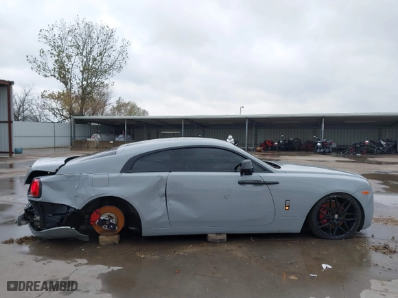 2016 Rolls-Royce Wraith with VIN SCA665C59GUX86162, listed as a IAAI auction lot 41289481 with 47,566 mi miles. Bid and sale history available at carsss.com. Image 13.