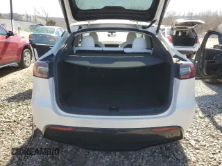 2023 Tesla Model Y Long Range with VIN 7SAYGDEE5PF691745, listed as a Copart auction lot 47784545 with 21,117 mi miles and Salvage Title. Bid and sale history available at DreamBid. Image 6.