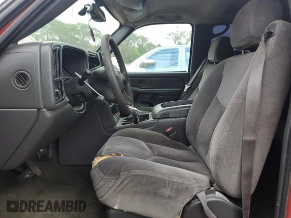 2006 GMC Sierra 1500 SL z VIN 2GTEC13V661342401, wystawiony jako Copart lot #53716275 z przebiegiem 318 308 mil mil oraz Nie do naprawy • Non repairable. Historia ofert i sprzedaży dostępna na DreamBid. Obrazek 7.