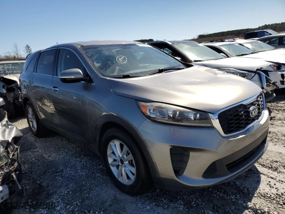 2019 Kia Sorento LX V6 with VIN 5XYPG4A59KG487787, listed as a Copart auction lot 49261995 with NaN miles and Clean Title. Bid and sale history available at carsss.com. Image 4.