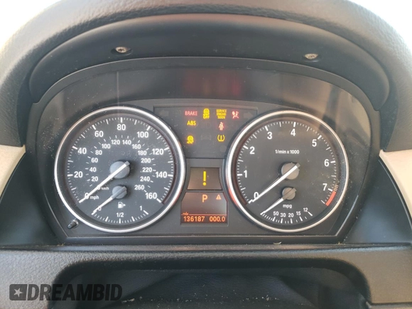 2013 BMW X1 xDrive28i with VIN WBAVL1C56DVR88434, listed as a Copart auction lot 52126925 with 136,187 mi miles and Salvage Title. Bid and sale history available at carsss.com. Image 9.