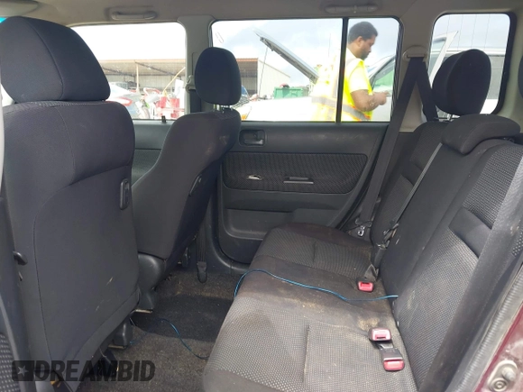 2005 Scion xB z VIN JTLKT324350199137, wystawiony jako IAAI lot #42156892 z przebiegiem 178 592 mil mil oraz . Historia ofert i sprzedaży dostępna na DreamBid. Obrazek 8.